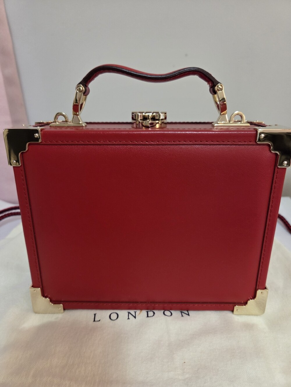 ASPINAL OF LONDON MINI RED TRUNK BAG - Picture 2 of 9
